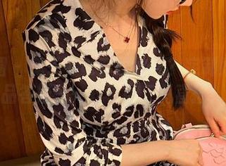 微密圈 – 兔子可以穿婚纱吗？定制婚纱作品答疑——轩子巨二兔直播！