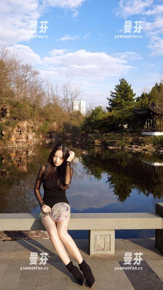 微密圈 - 免费获取辣妈女神睡衣套图，谁不想多看几眼呢？