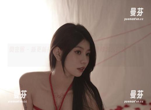 鱼神鱼 微密圈 - 新更新!看鱼神鱼的黑丝眼睛娘怎么定义“目光”!